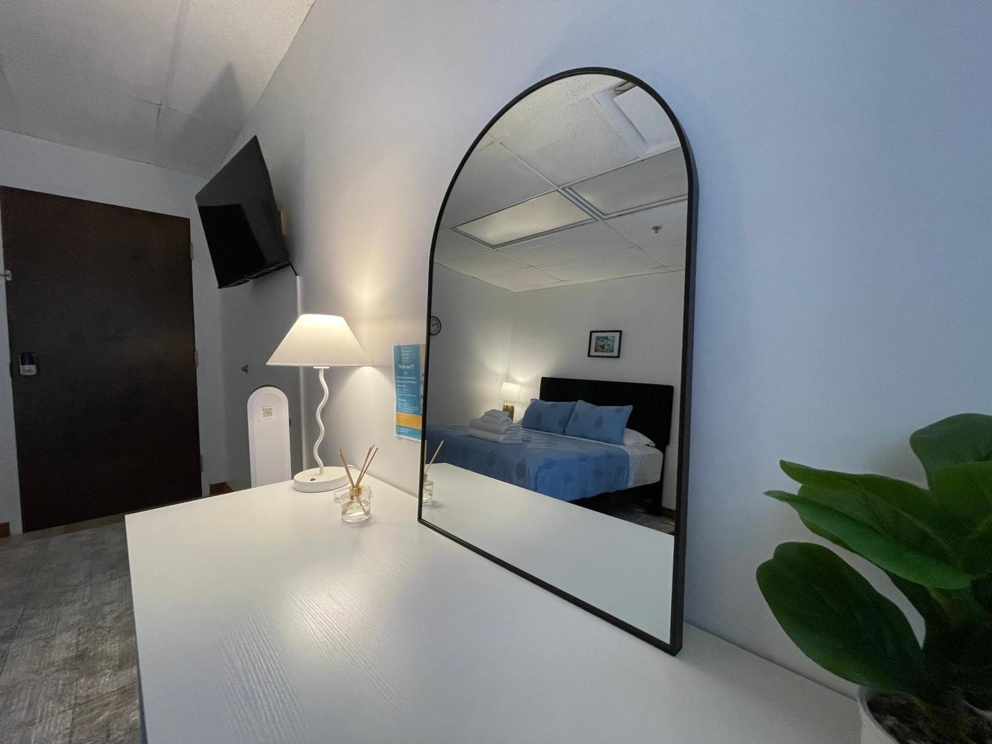 Doho Suites Хонолулу Екстериор снимка